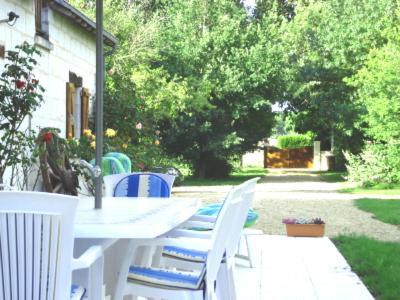 La Maison Tournesol - 3 Bedroom House With Large Garden Near Saumur Saint-Martin-de-la-Place Exterior foto